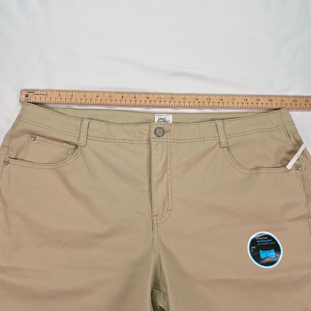 New Just My Size JMS Khaki Bermuda‎ Shorts 22W Slimming Panel Butterfly Pockets - Picture 5 of 7